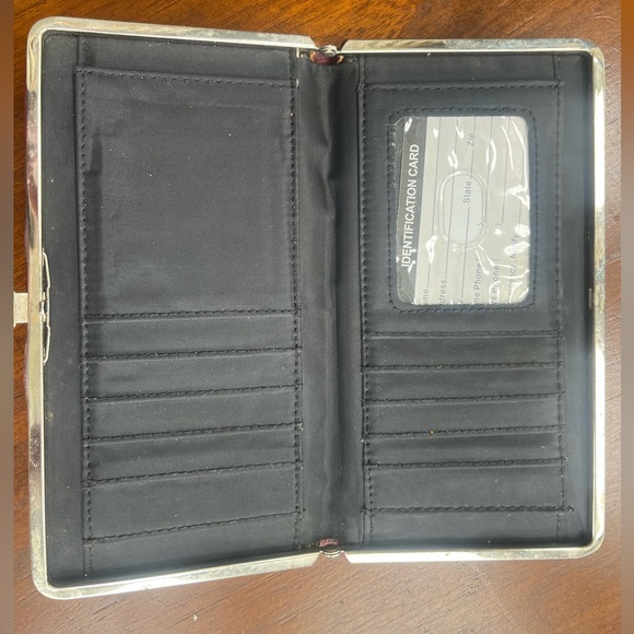 Wallet - Picture 2 of 6